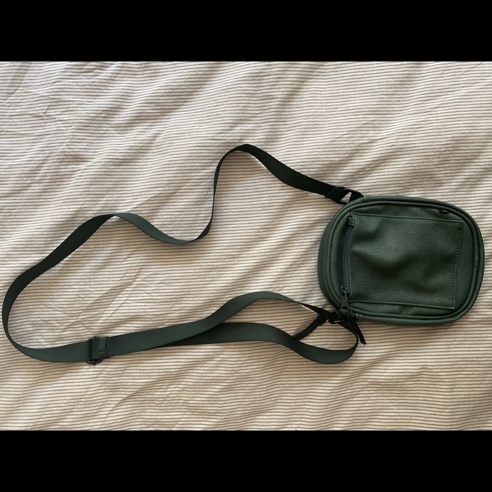 Urban Outfitters bag/ Crossbody/ shoulde